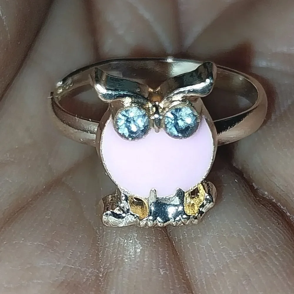 Super cute girls jeweled adjustable ring